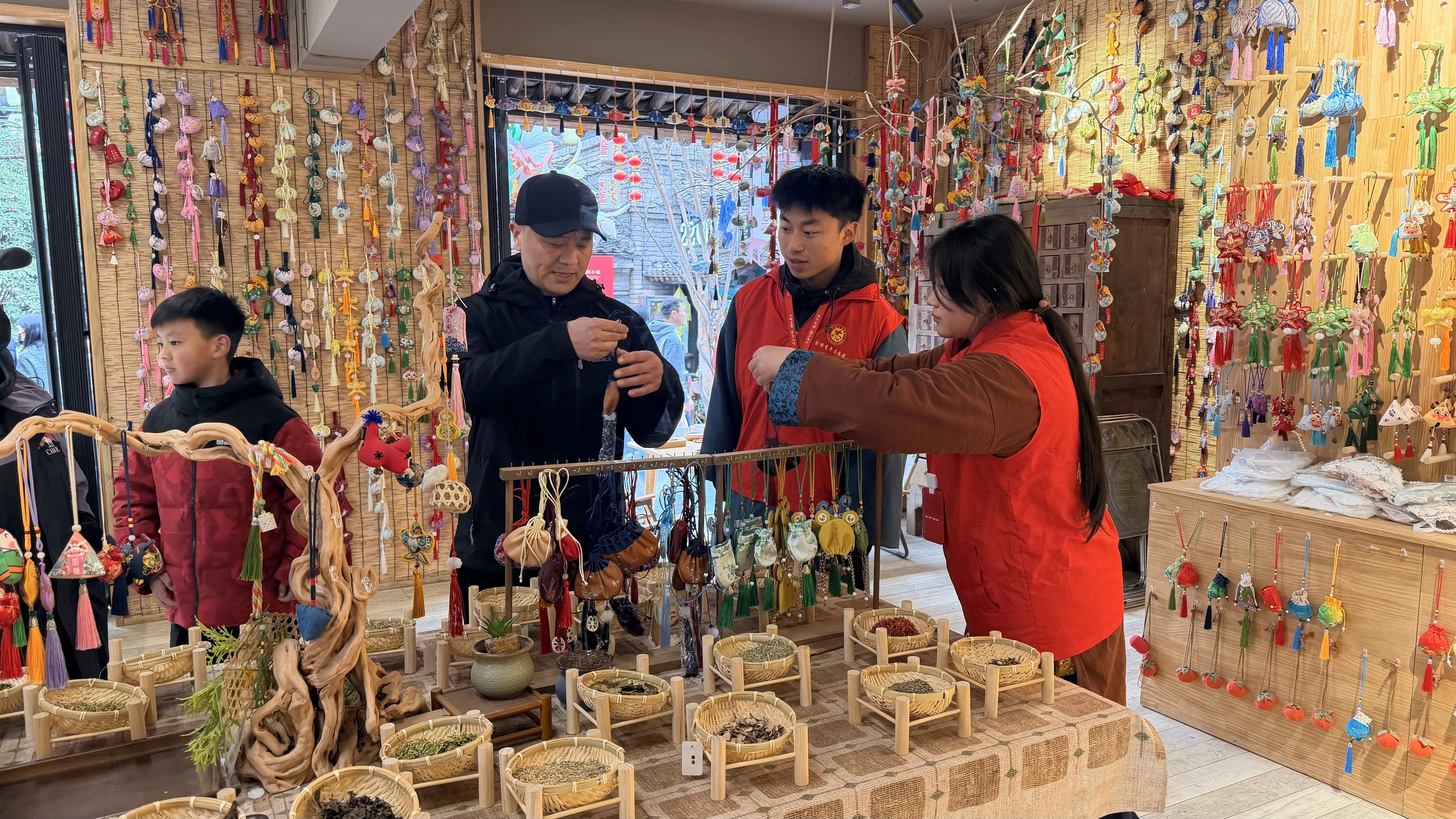 1774858903299533.jpg 1774858903299533.jpg